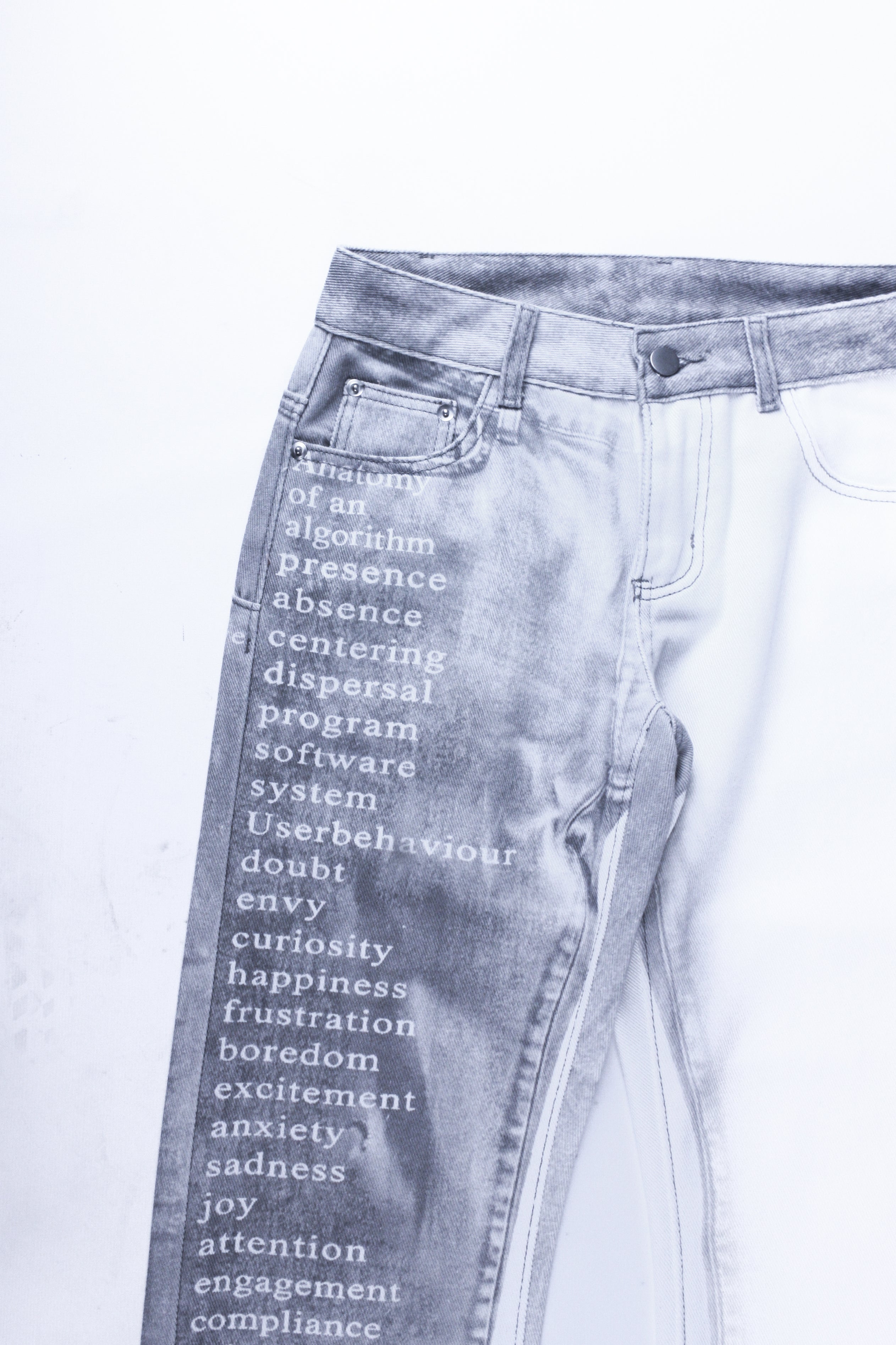 DIGITAL WASH WHITE ALGORITHM JEANS