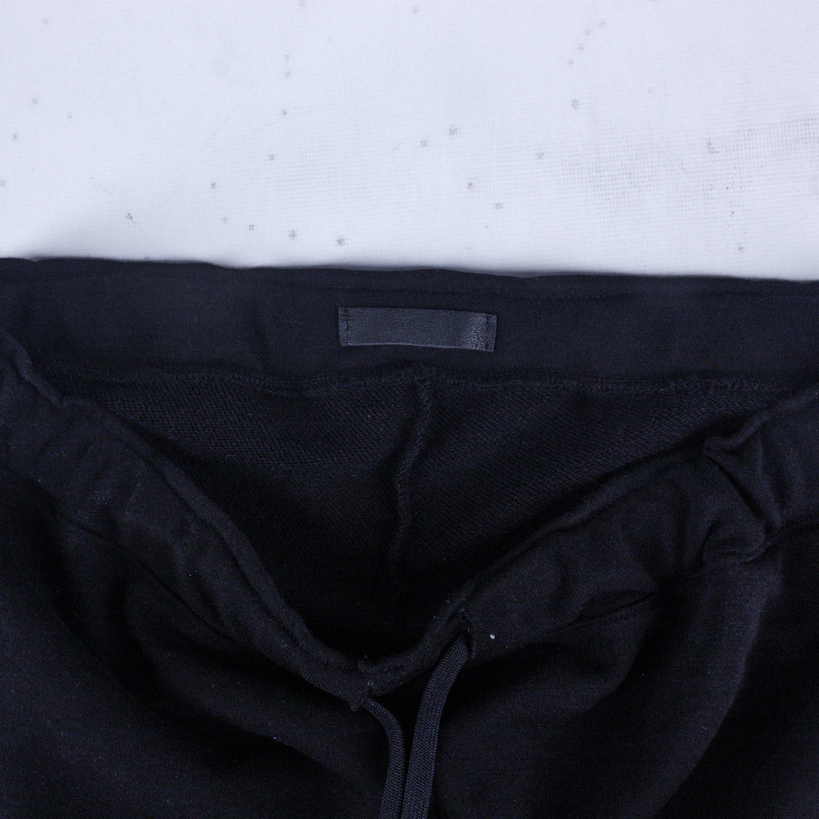 DESTROYED TERRY SHORTS