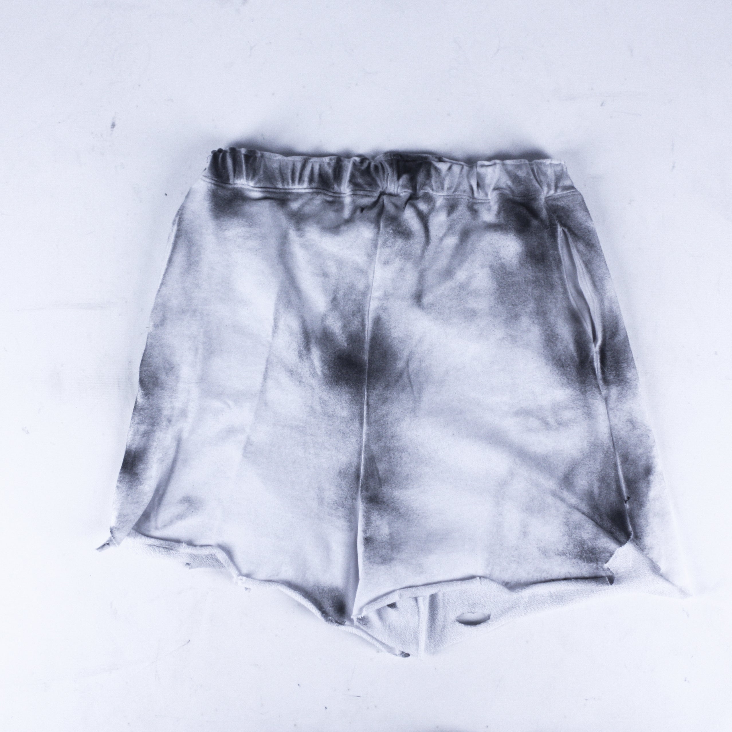 DESTROYED TERRY SHORTS