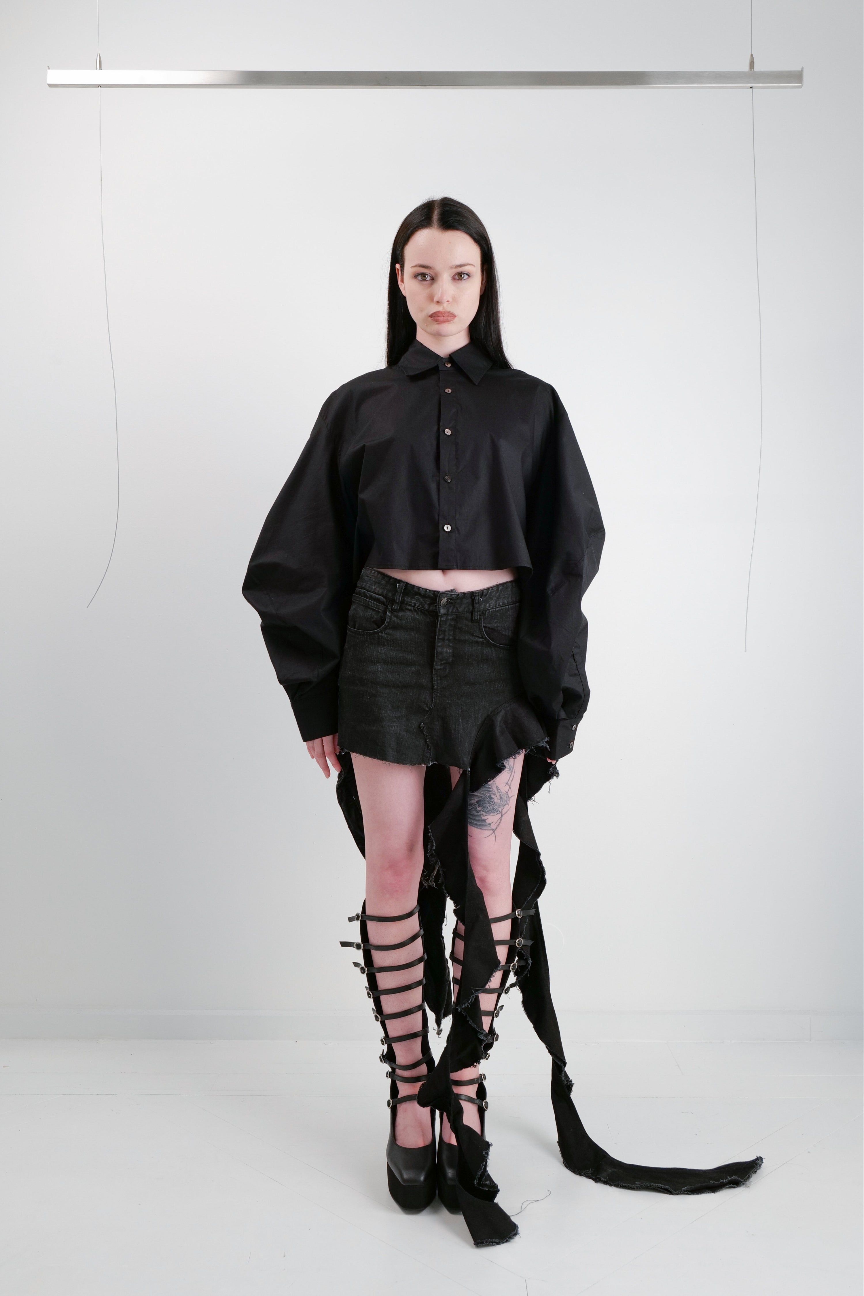 BLOB TAILORED CROPPED SHIRT