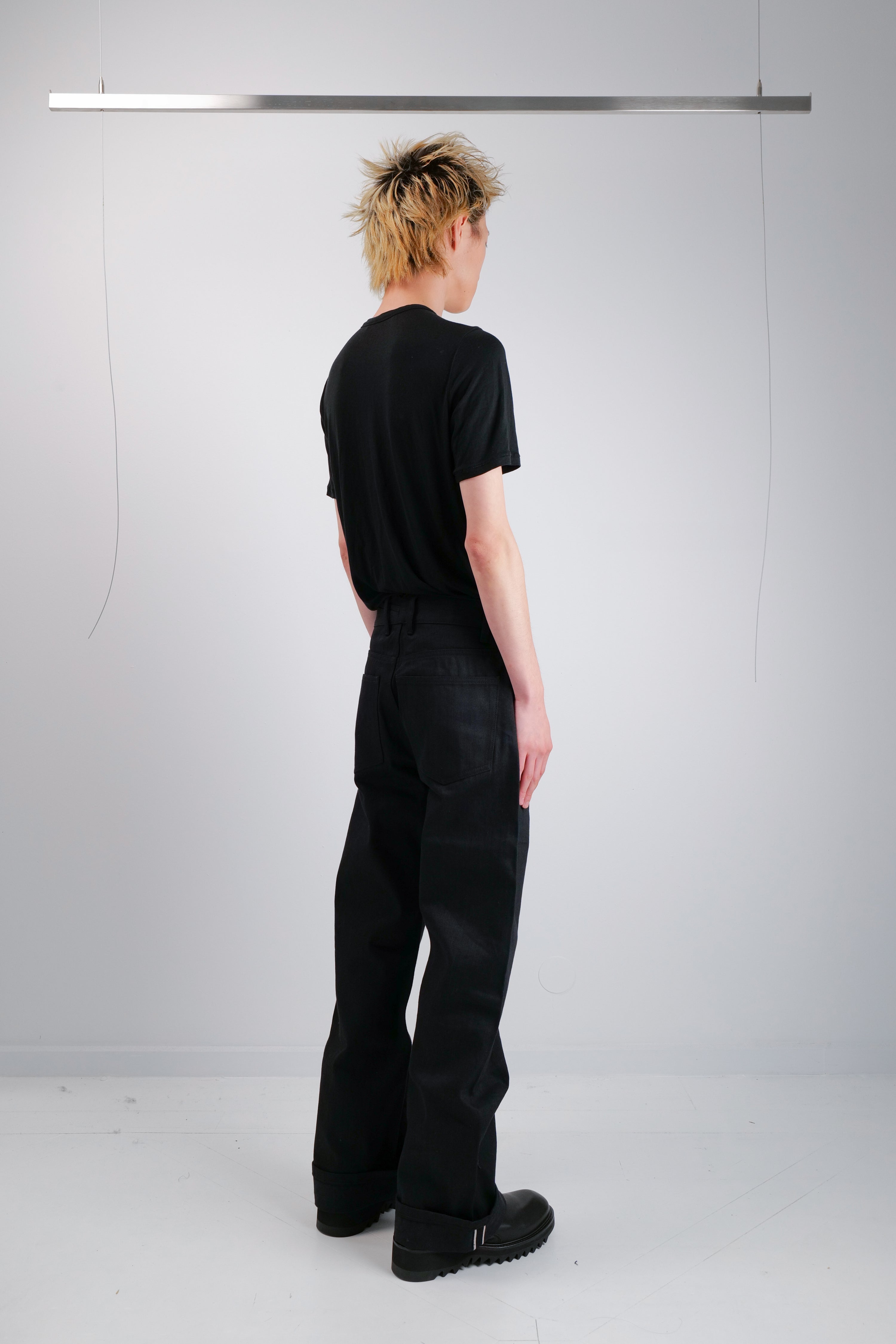 BLK - SELVEDGE JEANS