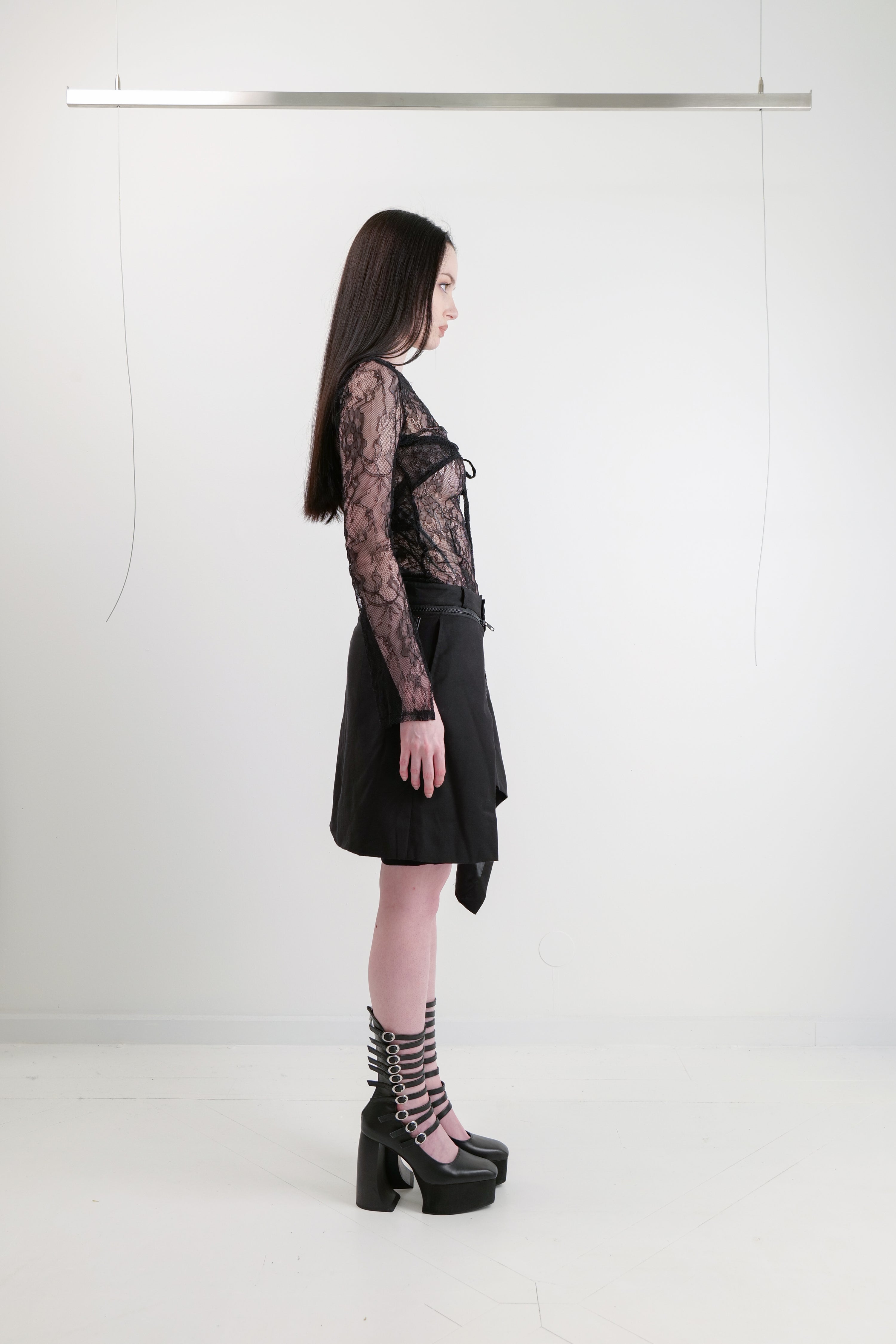 LACE MESH LONG SLEEVE TOP - BLACK