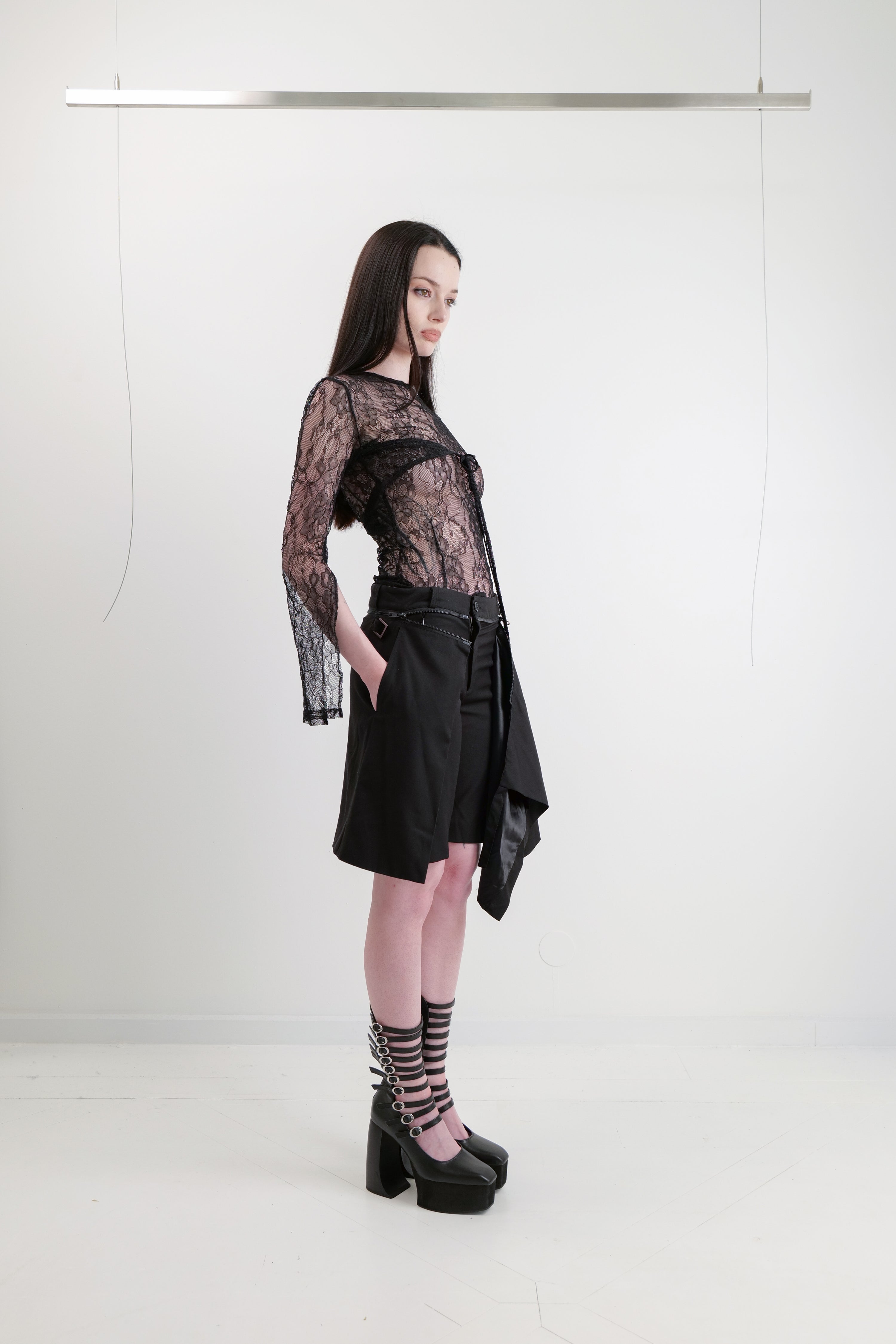 LACE MESH LONG SLEEVE TOP - BLACK