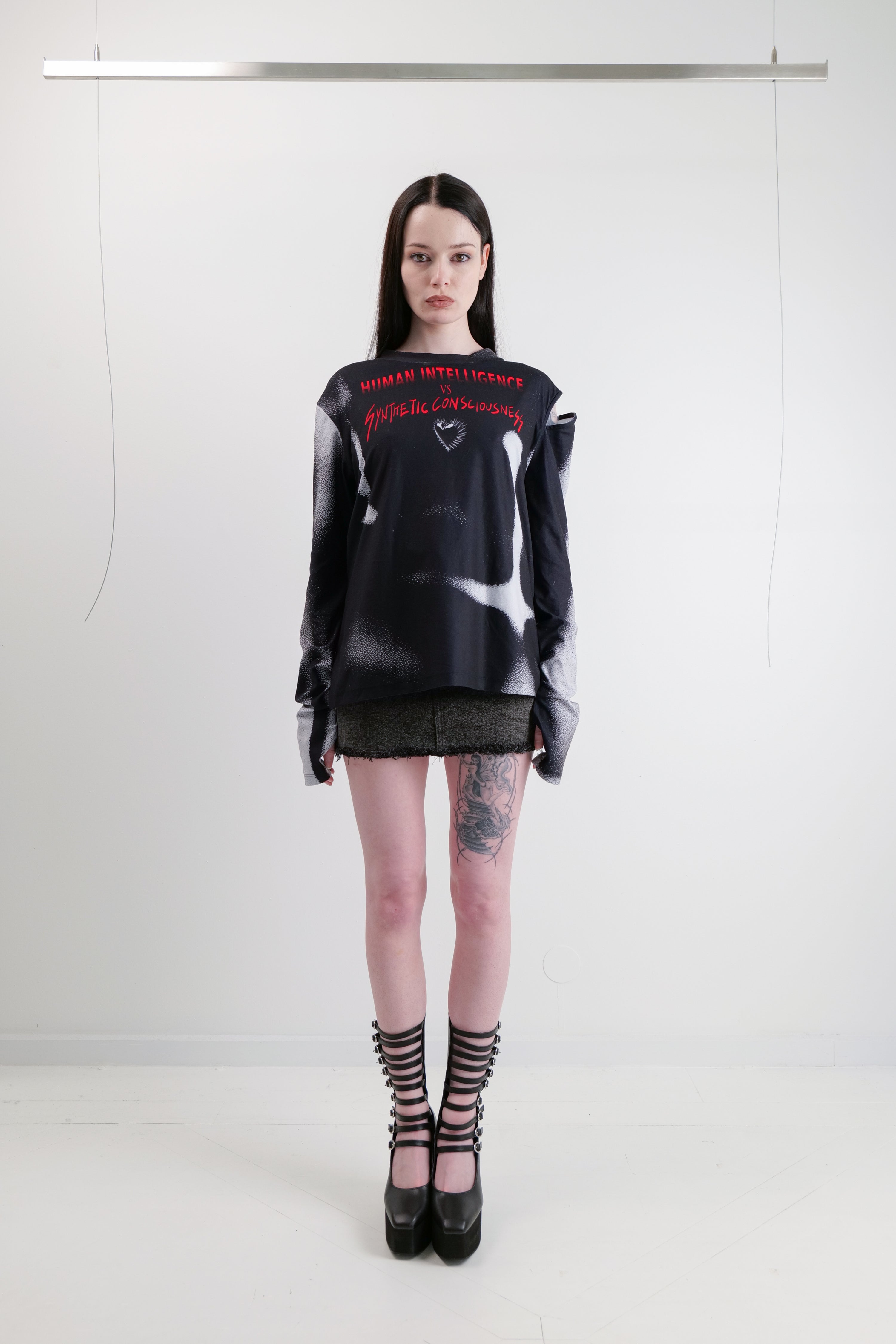 HUMAN INTELLIGENCE LONG SLEEVE TOP