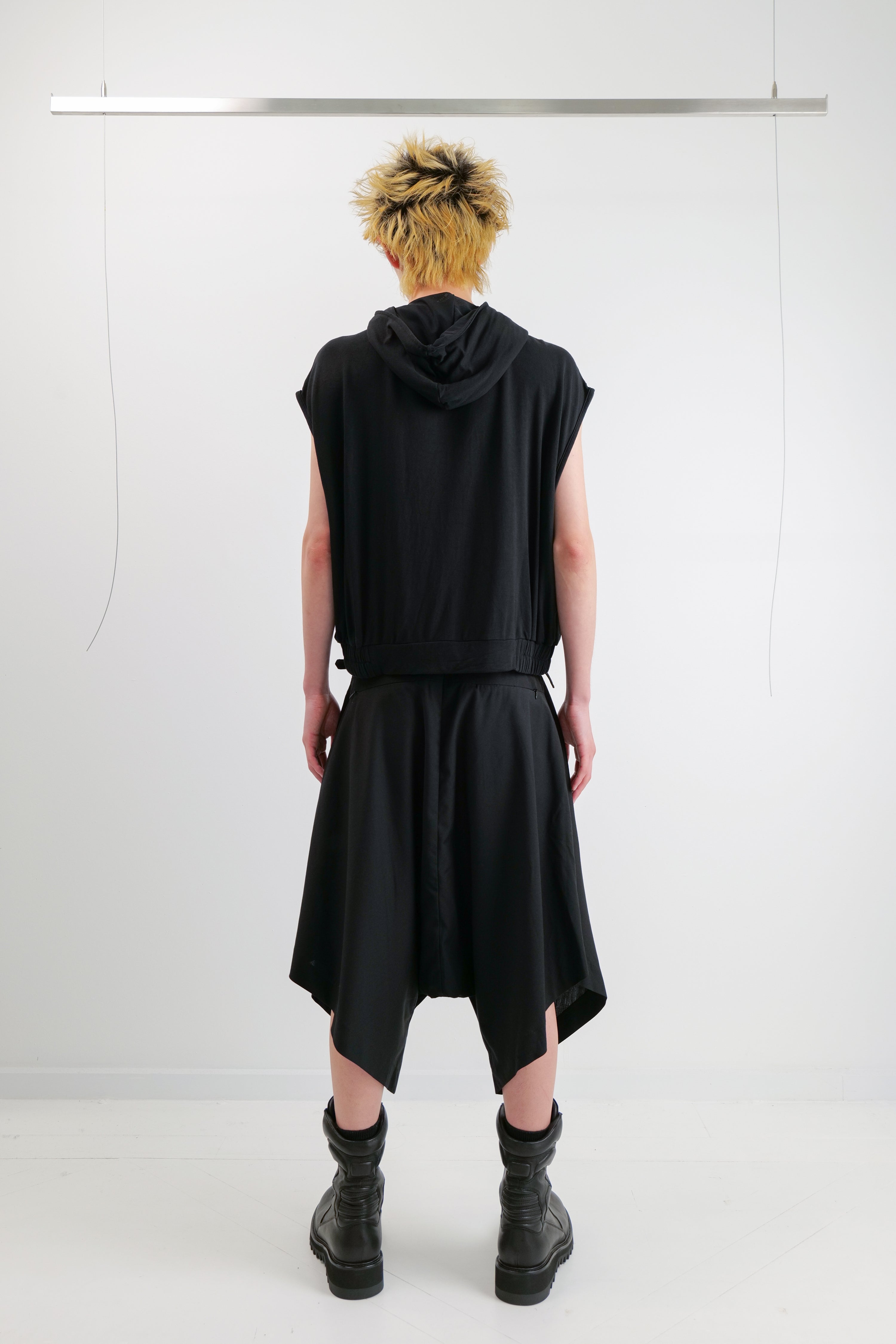 UNISEX ZIP SLEEVELESS HOODIE