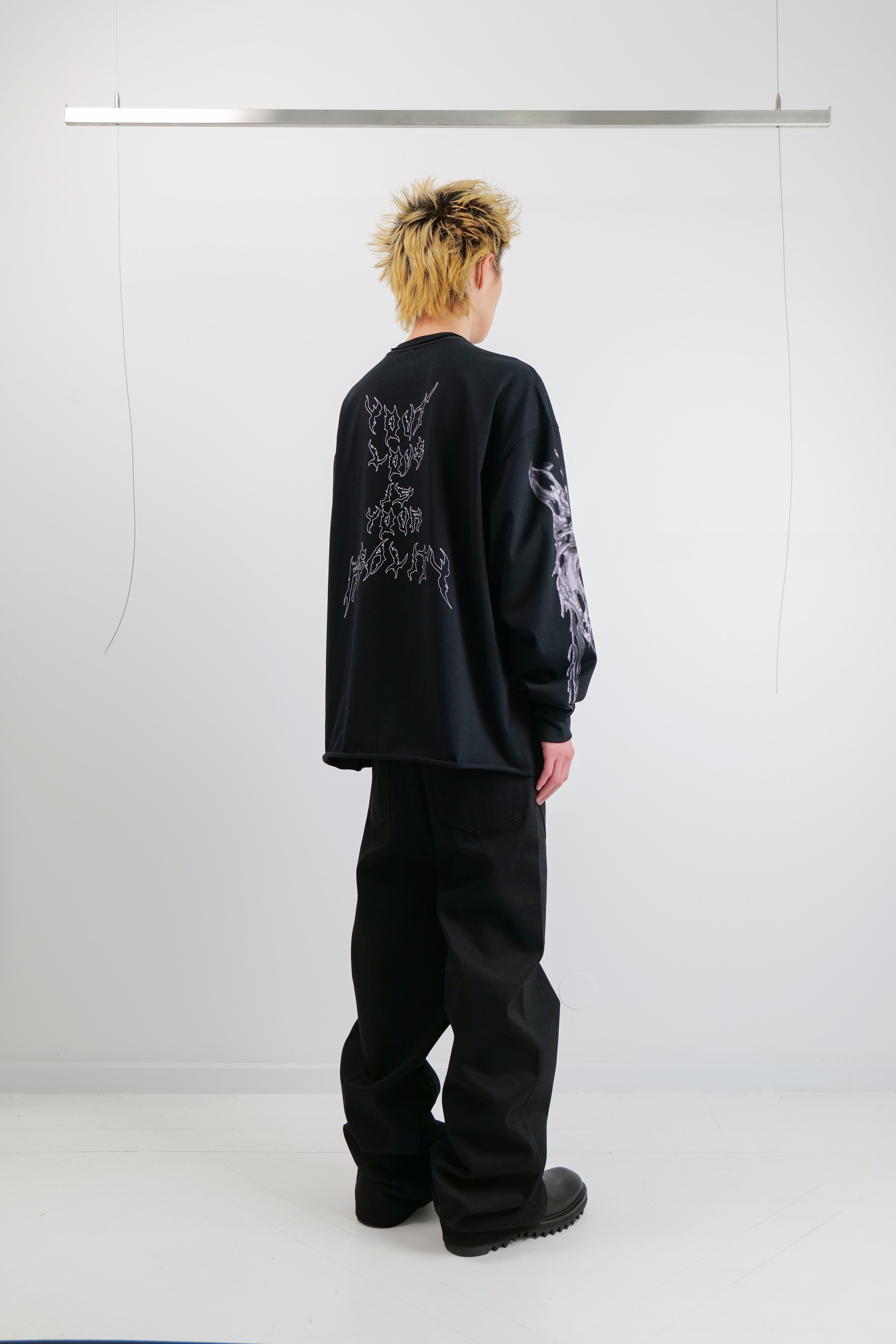 “HEART" LONG SLEEVE TOP