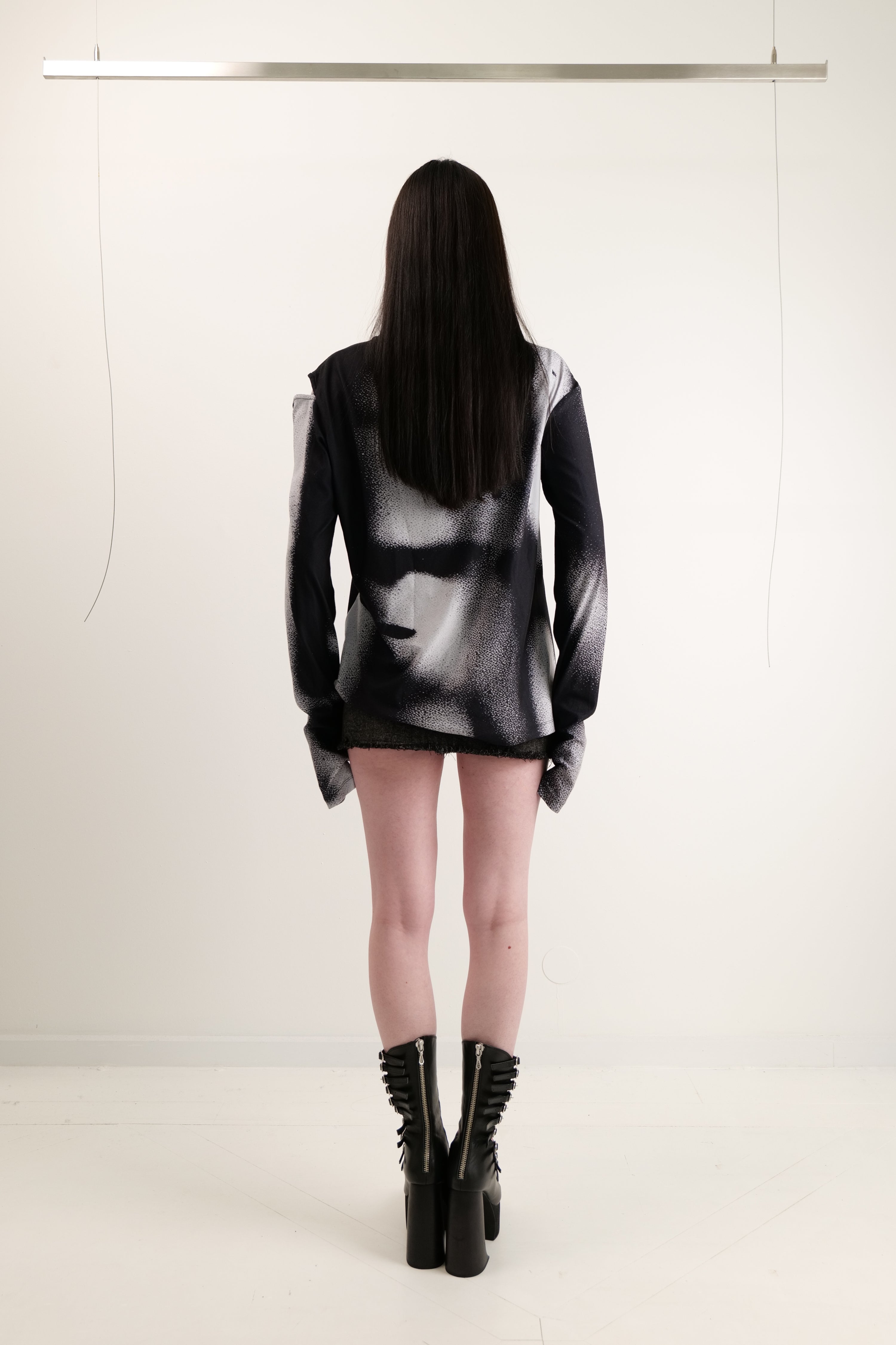 Human Intelligence Long sleeve top