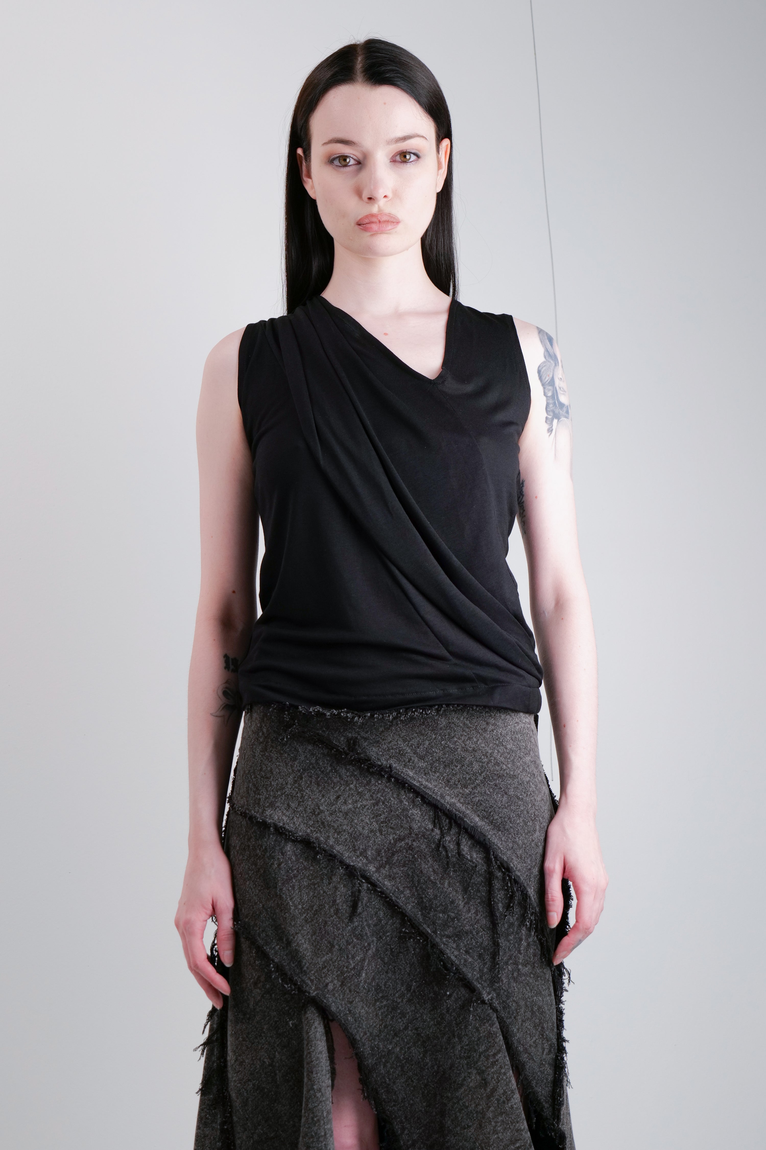 INJURY FLUID TWO-WAY TOP