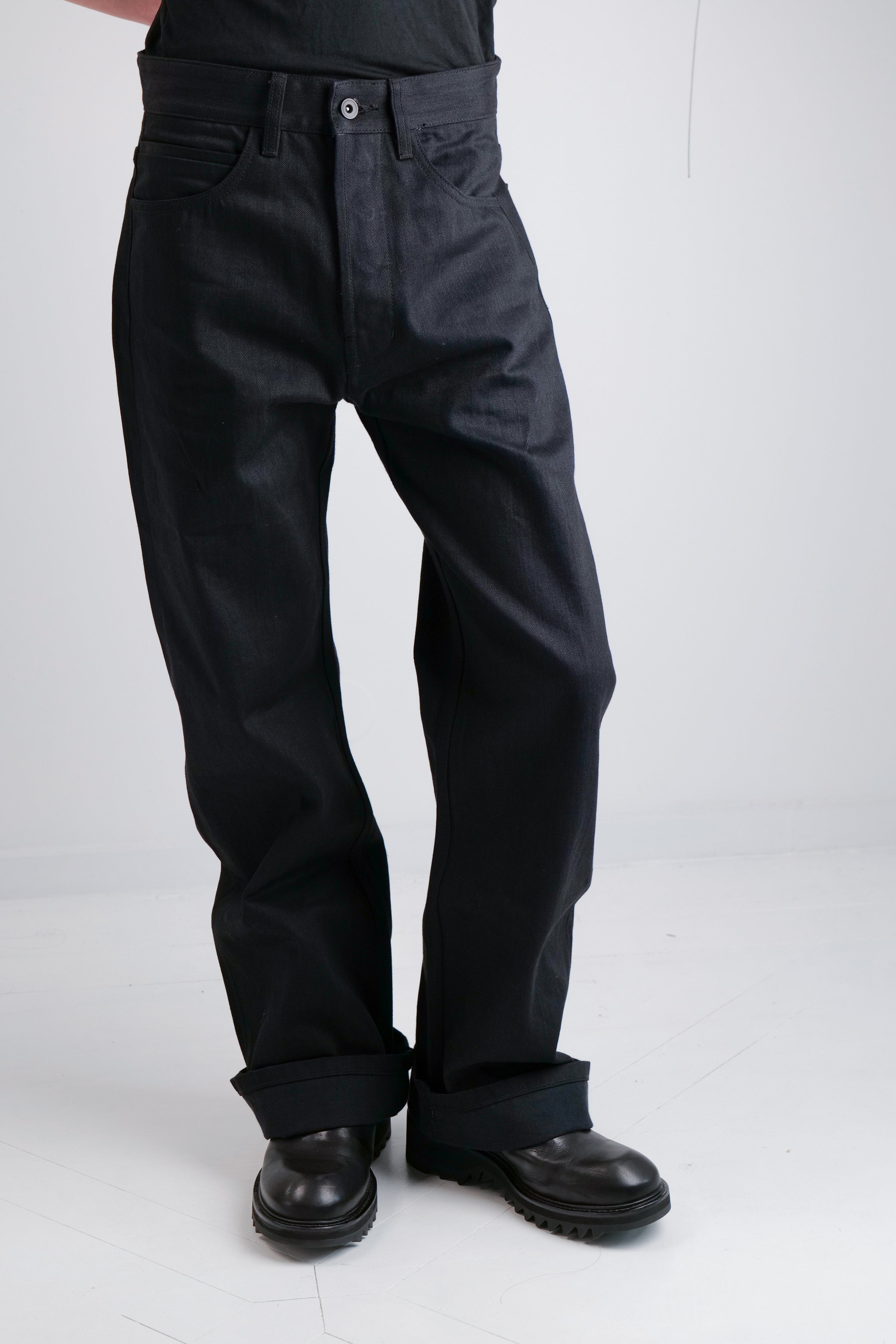 BLK - SELVEDGE JEANS