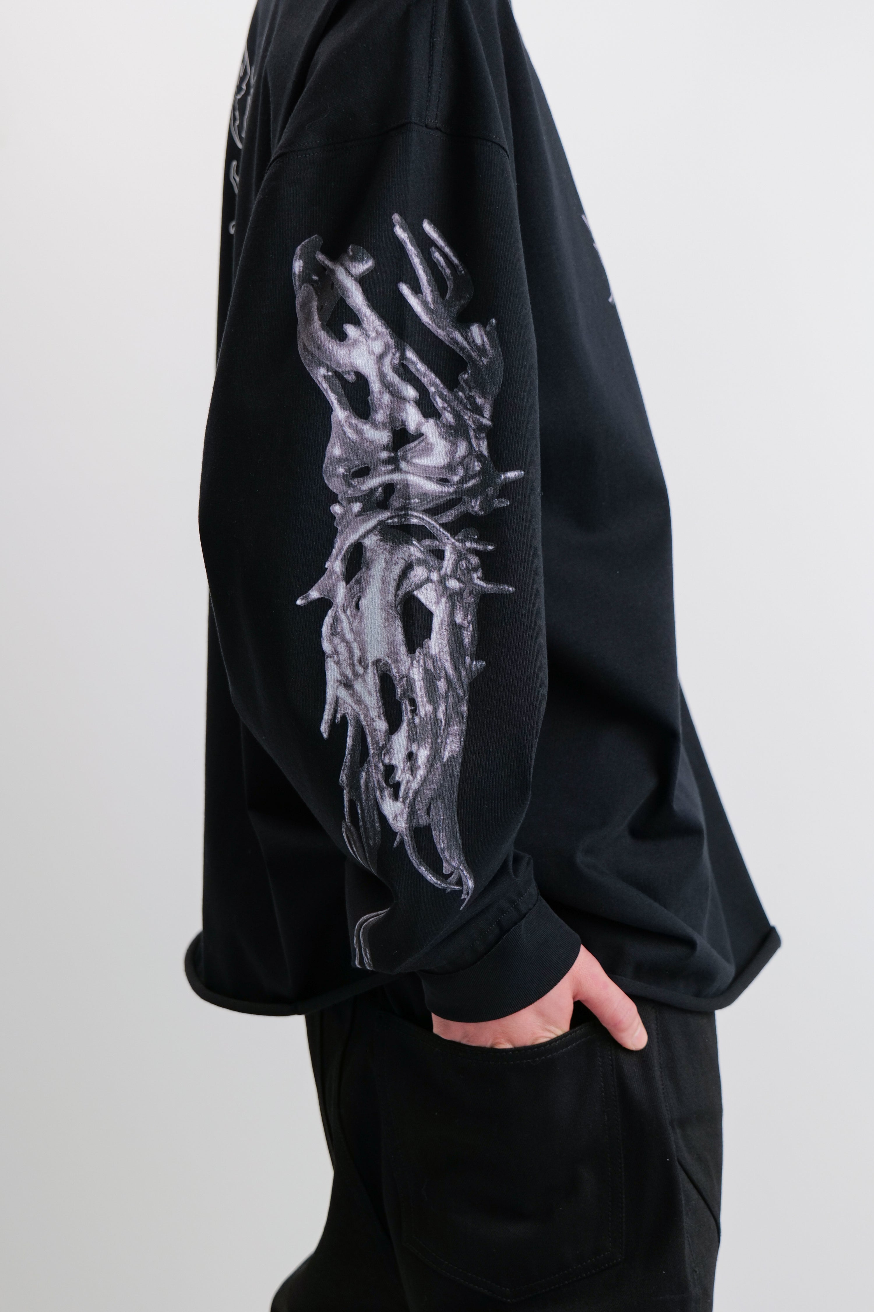 “HEART" LONG SLEEVE TOP